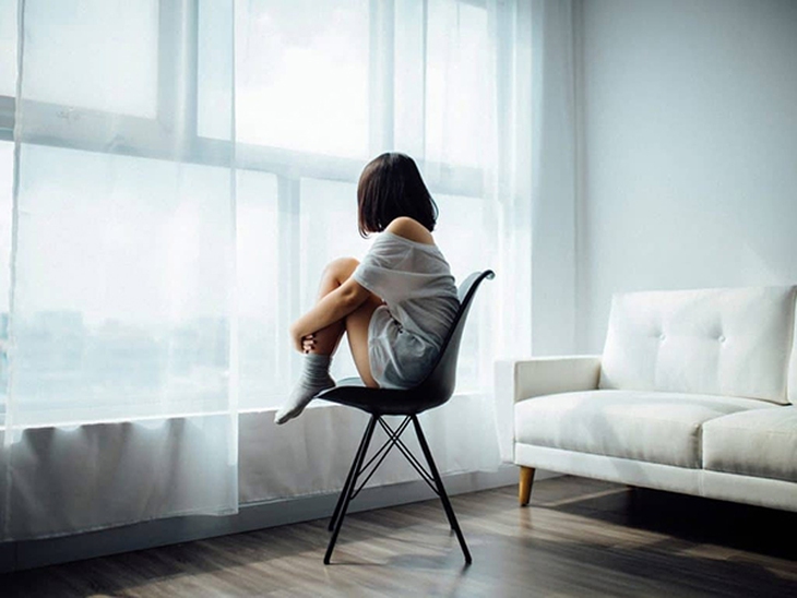 Nghĩ về hội chứng cô đơn và tự tử